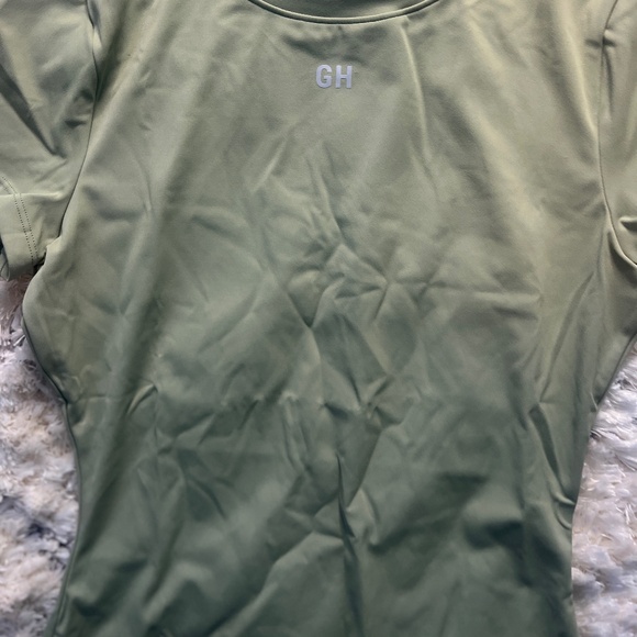 💚 Gold Hinge Matcha Green Essential Full Length Short Sleeve Top Shirt - Picture 4 of 7